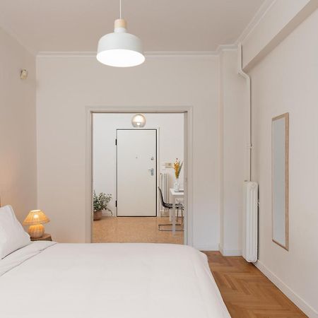 Peaceful Apartment In Neapoli, Exarcheia Atenas Exterior foto