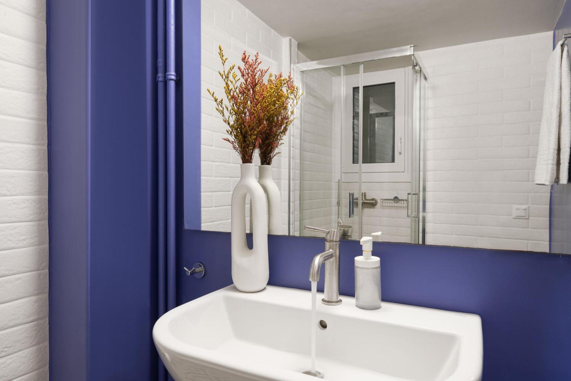 Peaceful Apartment In Neapoli, Exarcheia Atenas Exterior foto